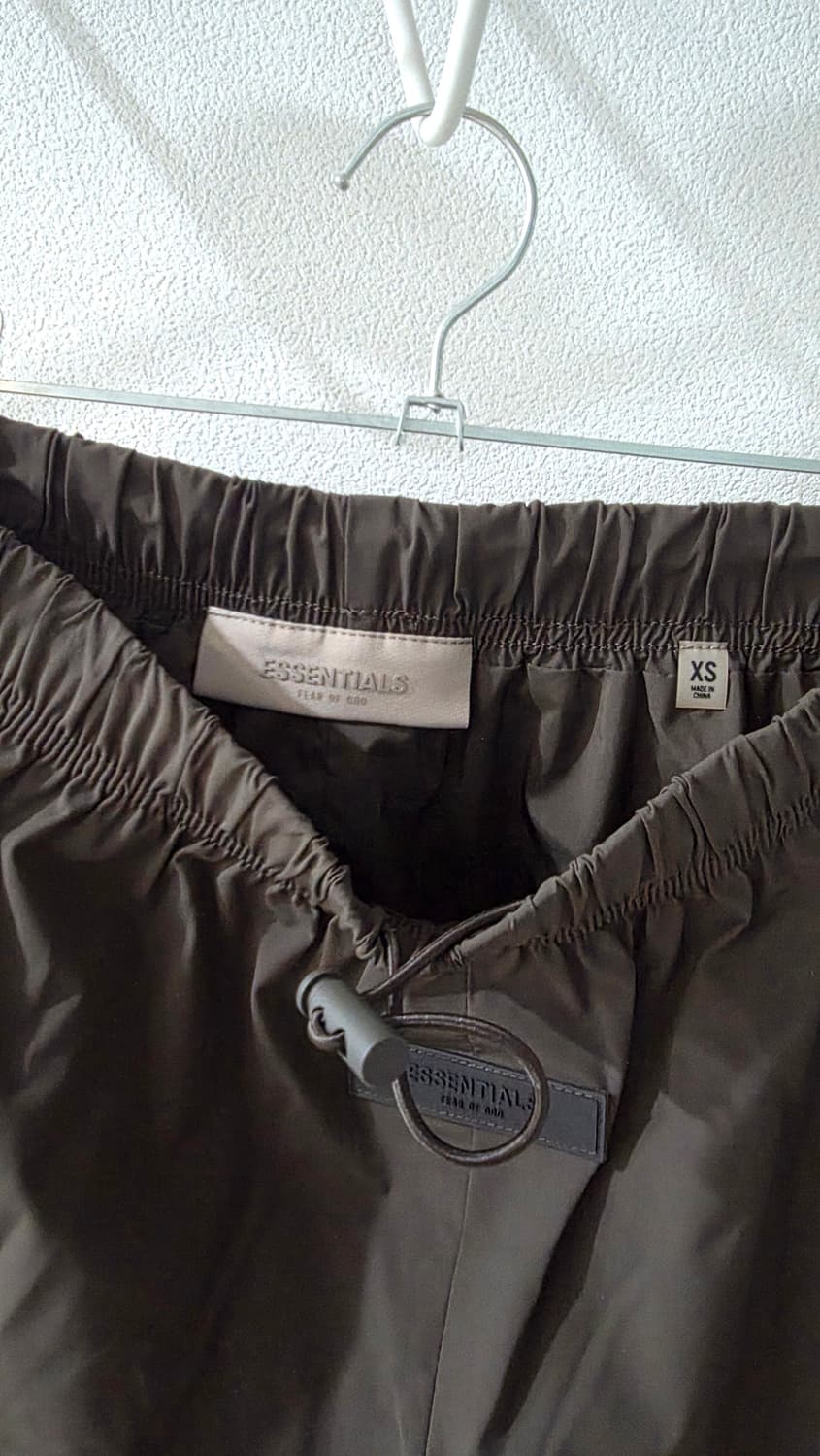에센셜 여성 반바지 xs카키 상품이미지5