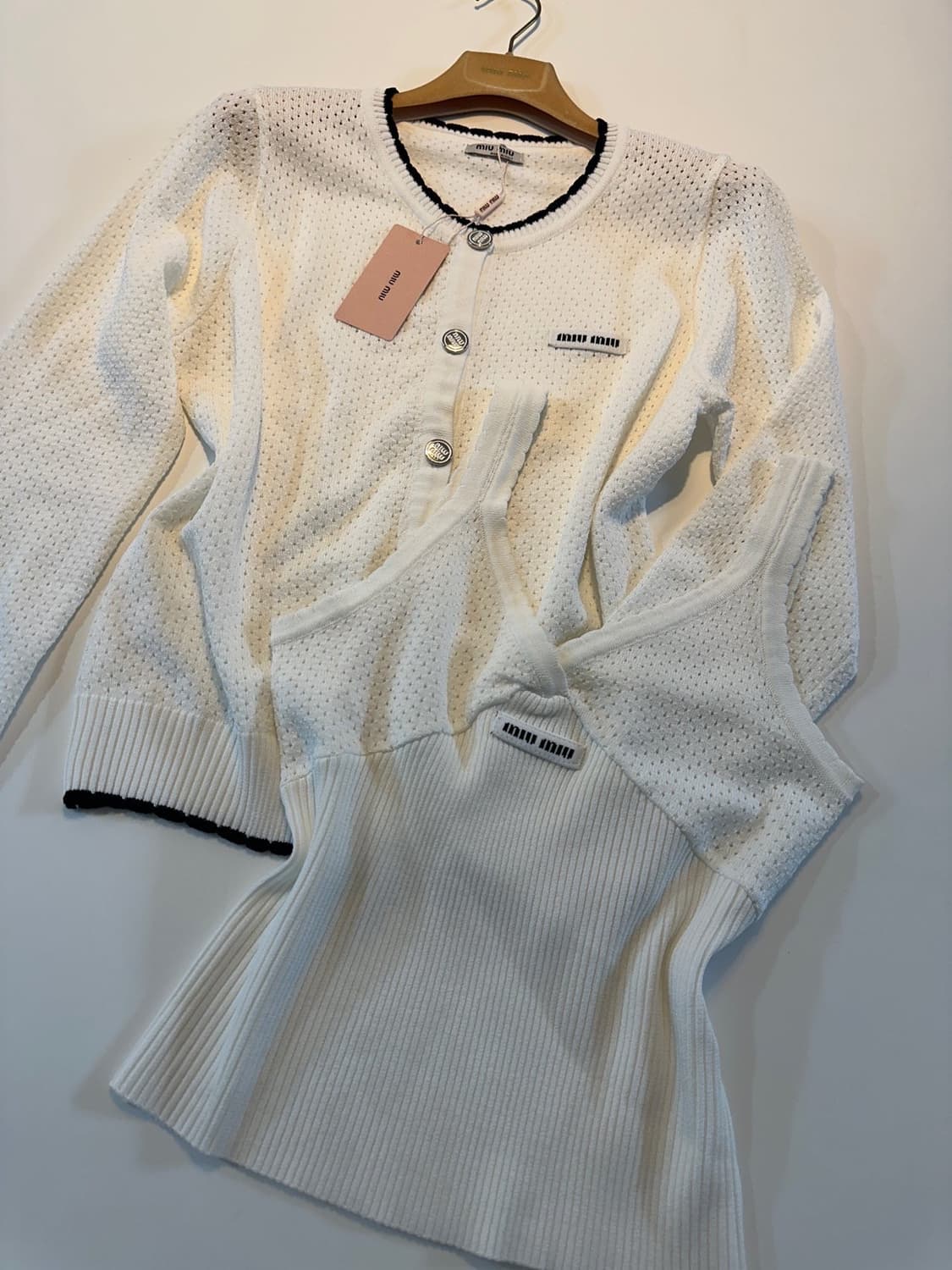 (새상품)미우미우나시가디건세트 상품이미지4