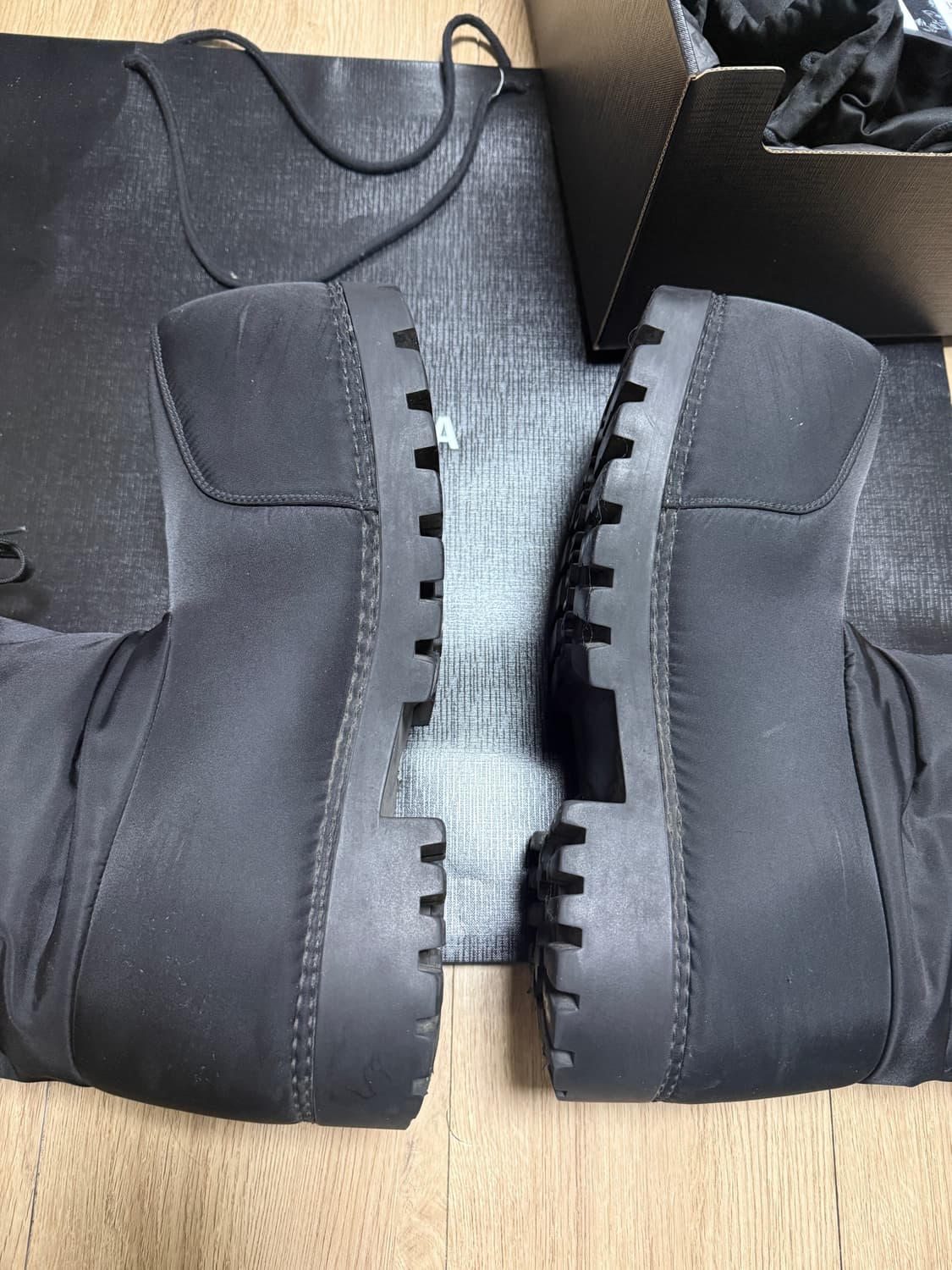 [41-42] 발렌시아가 알래스카 로우 부츠 상품이미지4