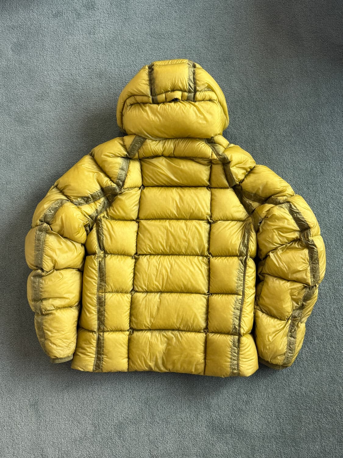 C.P. 컴퍼니 DD쉘 패딩 46사이즈 상품이미지3