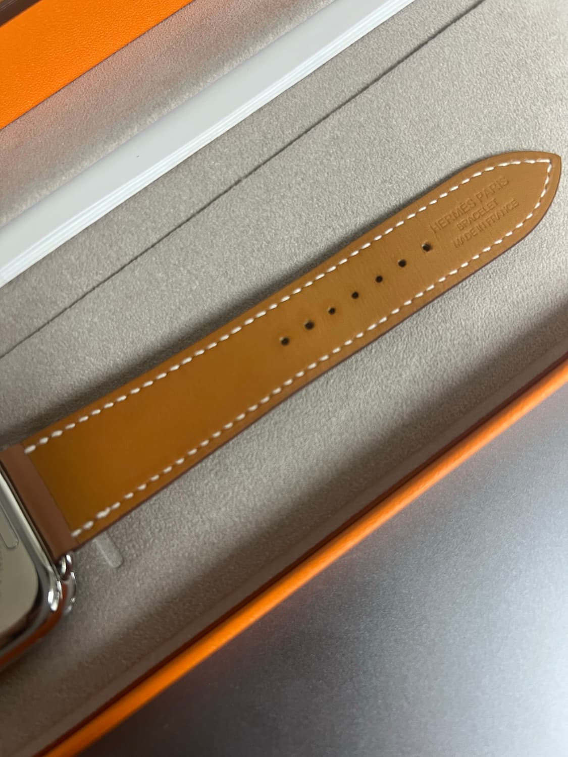 애플워치 에르메스 골드싱글투어 42mm sss급 상태 상품이미지9