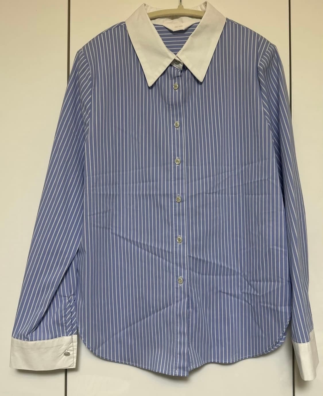 줄로그블루 스트라이프 배색 카라 셔츠  상품이미지3