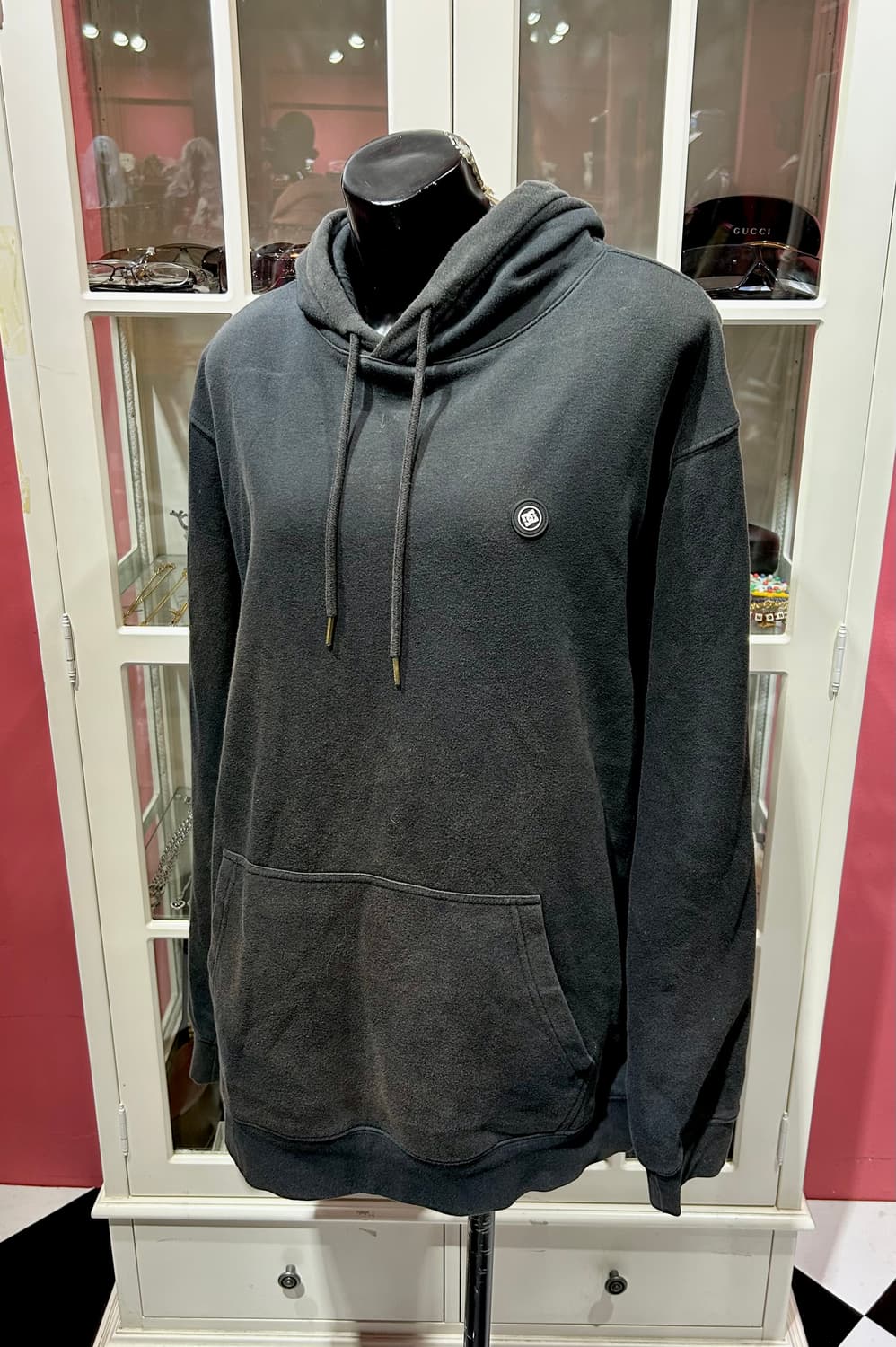 DC shoes black hoodie DC 슈즈 스몰 로고 후드티 상품이미지1