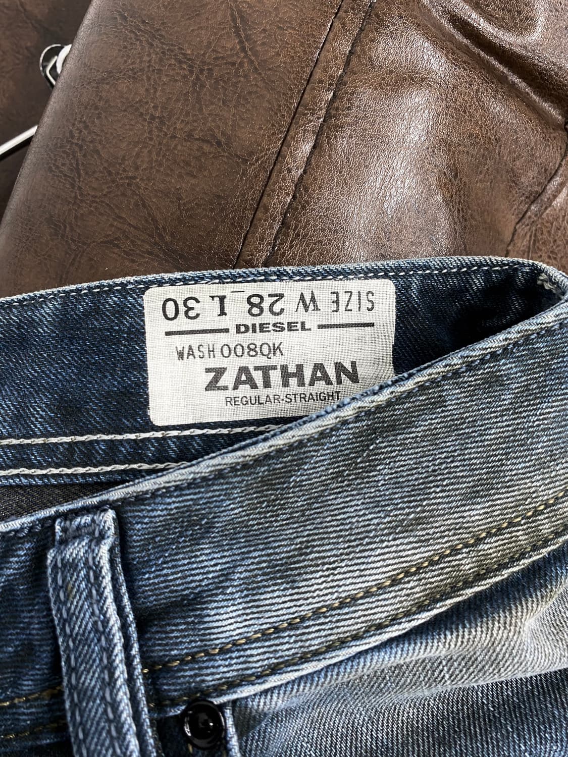 디젤 ZATHAN 스트레이트 팬츠 상품이미지5