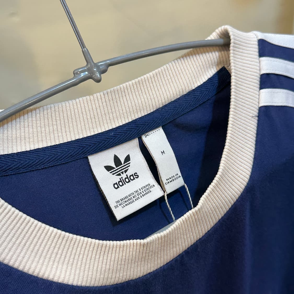 아디다스 네이비 삼선  롱슬리브 M 상품이미지3