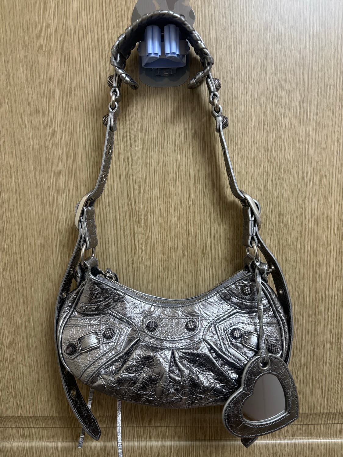 발렌시아가 르카골 xs 실버 판매합니다. (상태 좋음) 상품이미지1