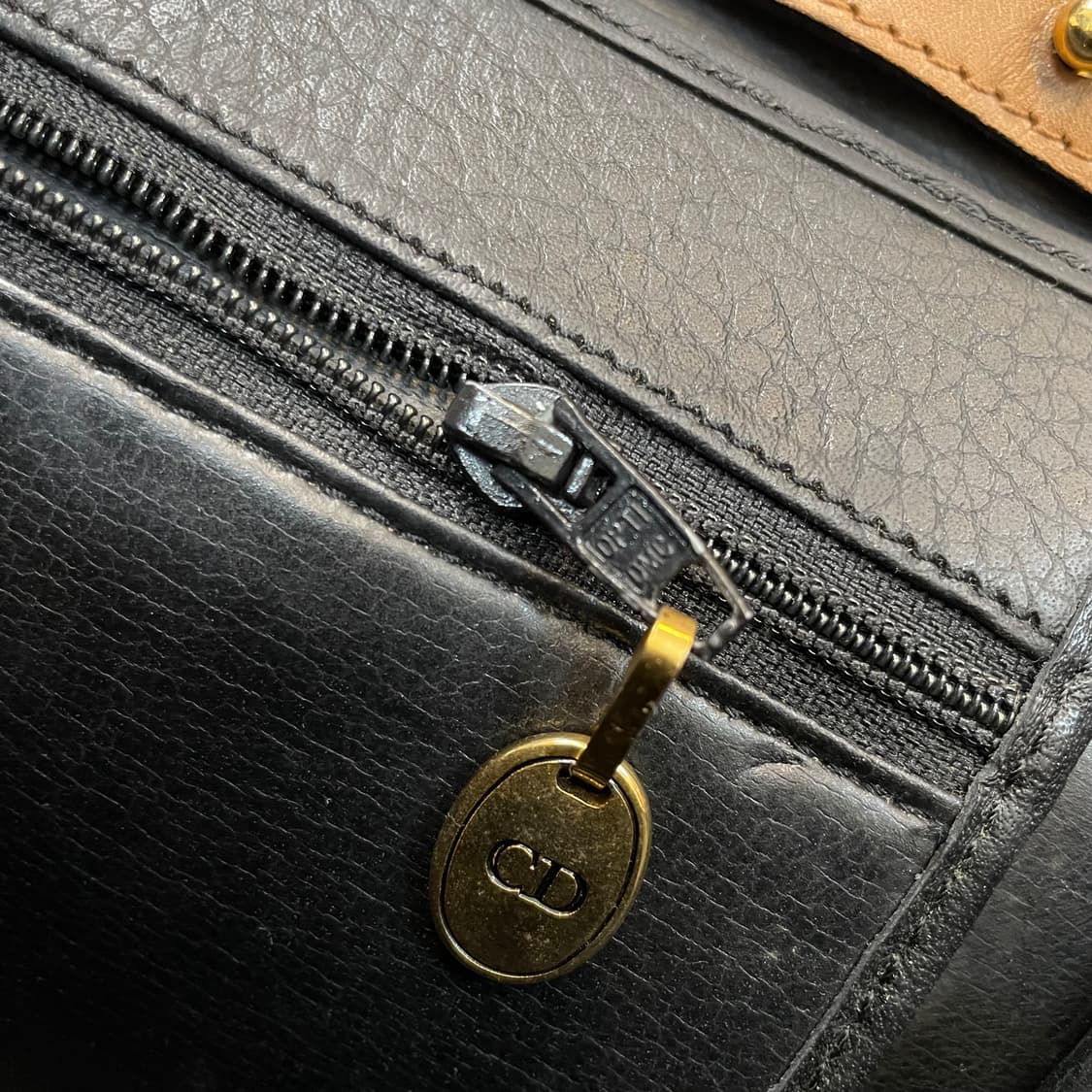 vintage Christian Dior 디올 빈티지 레더 백 상품이미지7