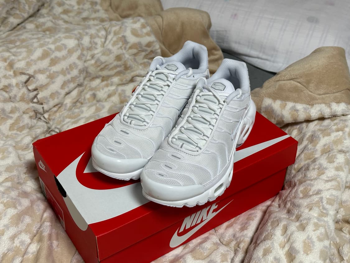 (새제품,매장정품)[245]나이키 에어맥스 플러스 트리플화이트 상품이미지1