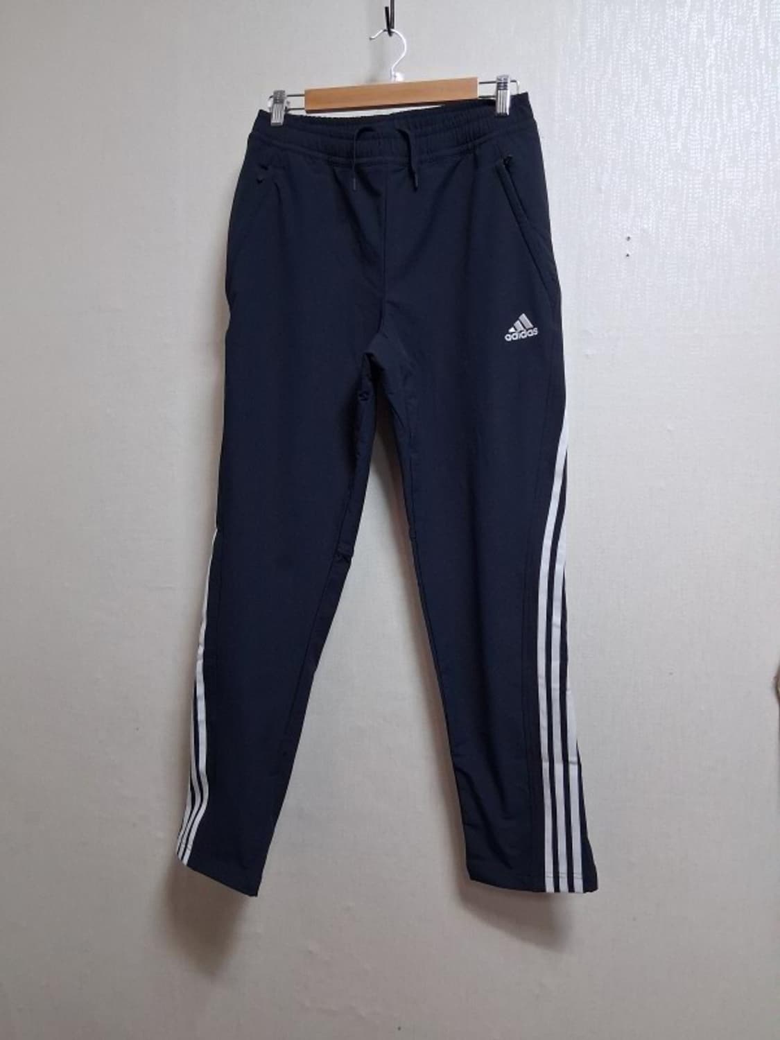 아디다스 AEROREADY 네이비 트랙 팬츠 추운간절기 두께감있는 31  상품이미지1