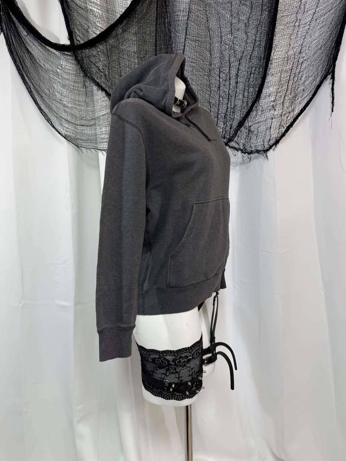 charcoal hood t-shirt 상품이미지2