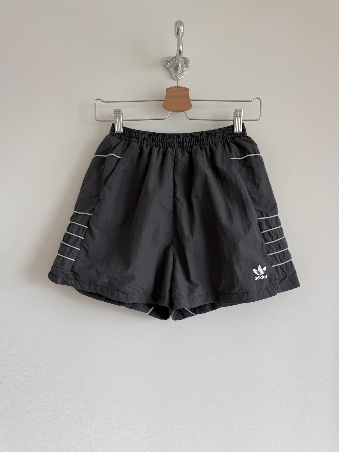 아디다스(adidas) 파이어버드 숏팬츠 상품이미지1