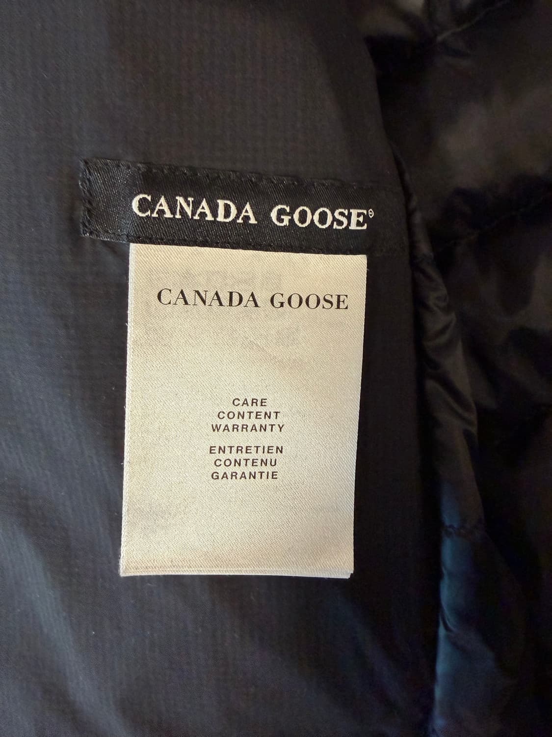캐나다구스 롯지 후디 블랙 XS사이즈 판매합니다. 상품이미지4