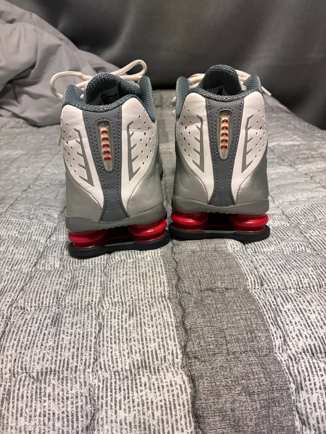 나이키 샥스r4 커멧 레드 275 상품이미지3