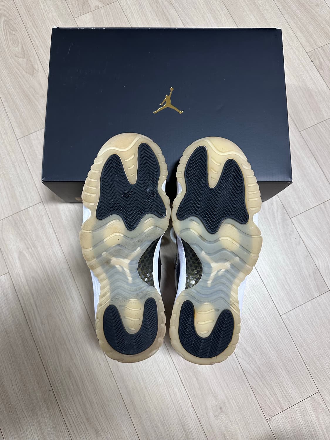 조던 11 그래티튜드 260 상품이미지4