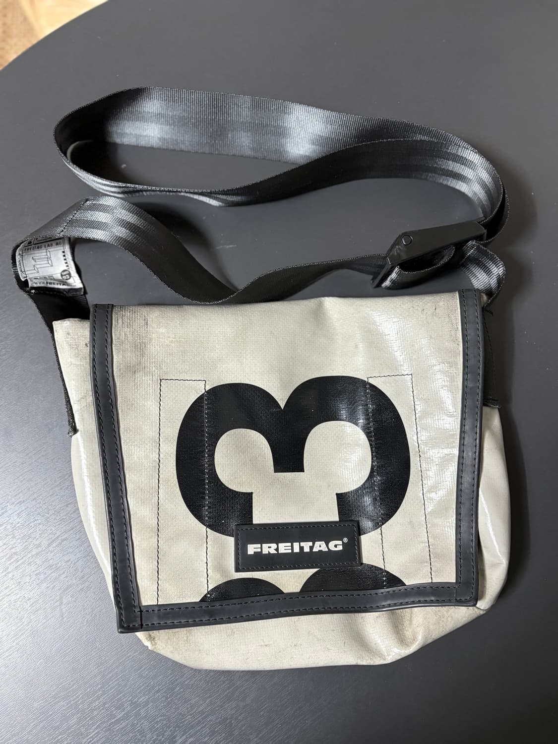 Freitag LASSIE 70,000 (가격제안도 받아요~) 상품이미지1