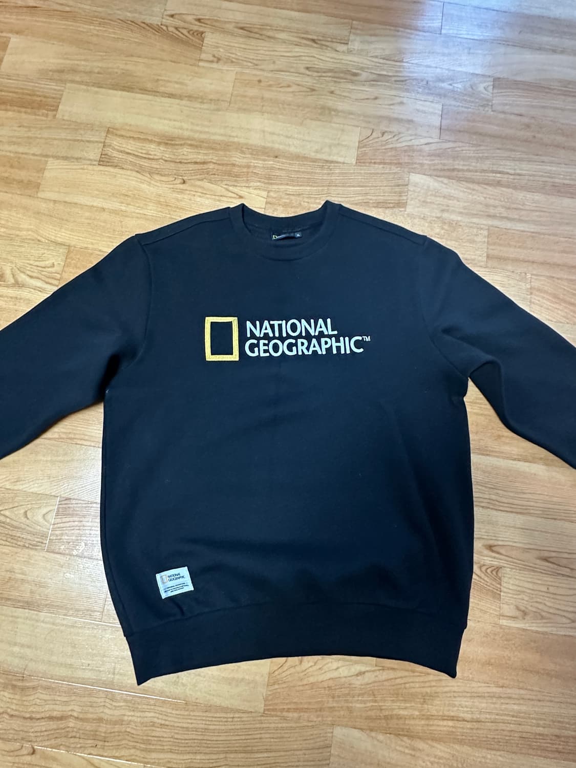 내셔널지오그래픽 맨투맨 상품이미지2