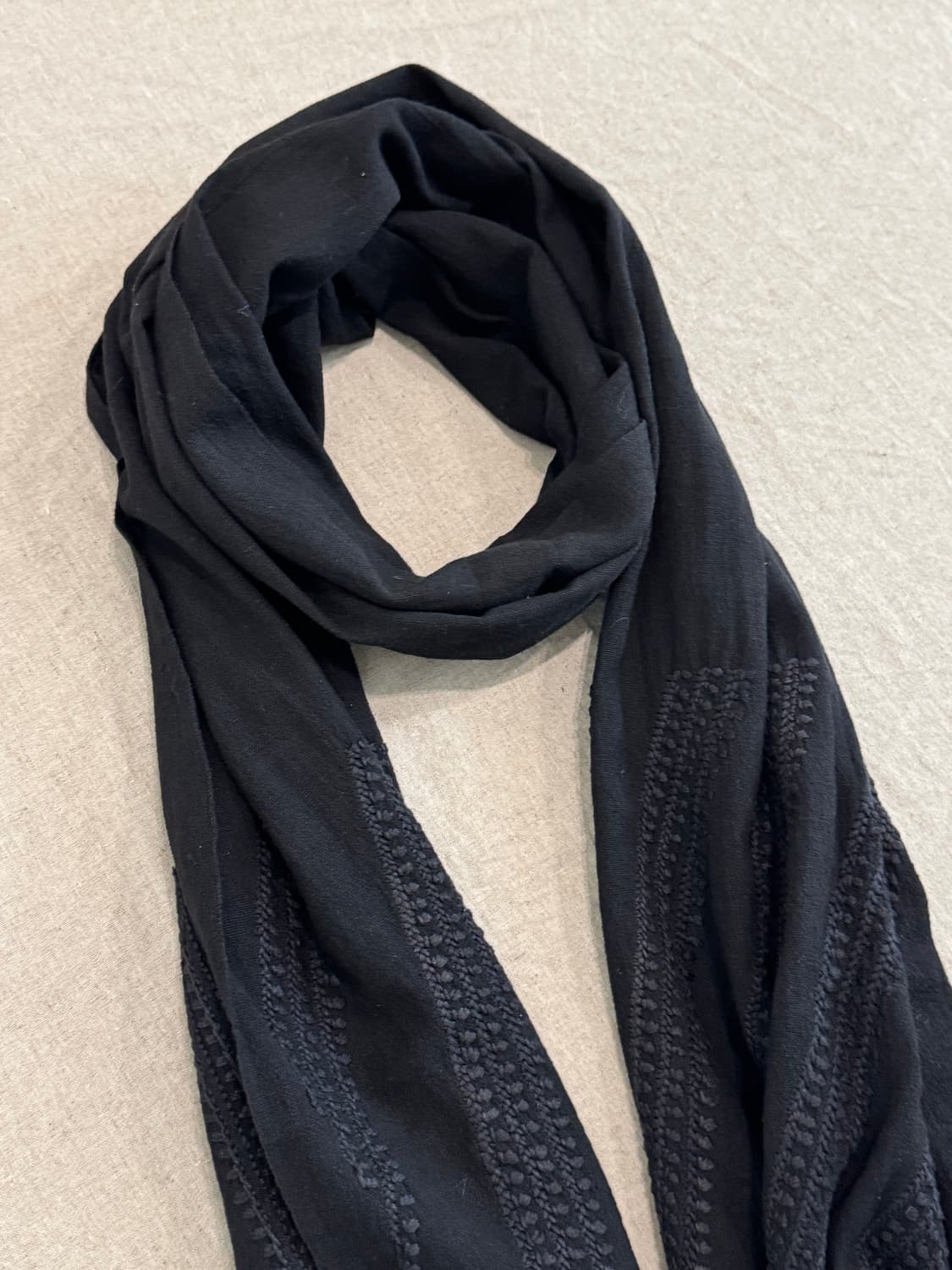 요지야마모토 뿌르옴므 24ss 핸드스티치 실크 머플러 상품이미지3