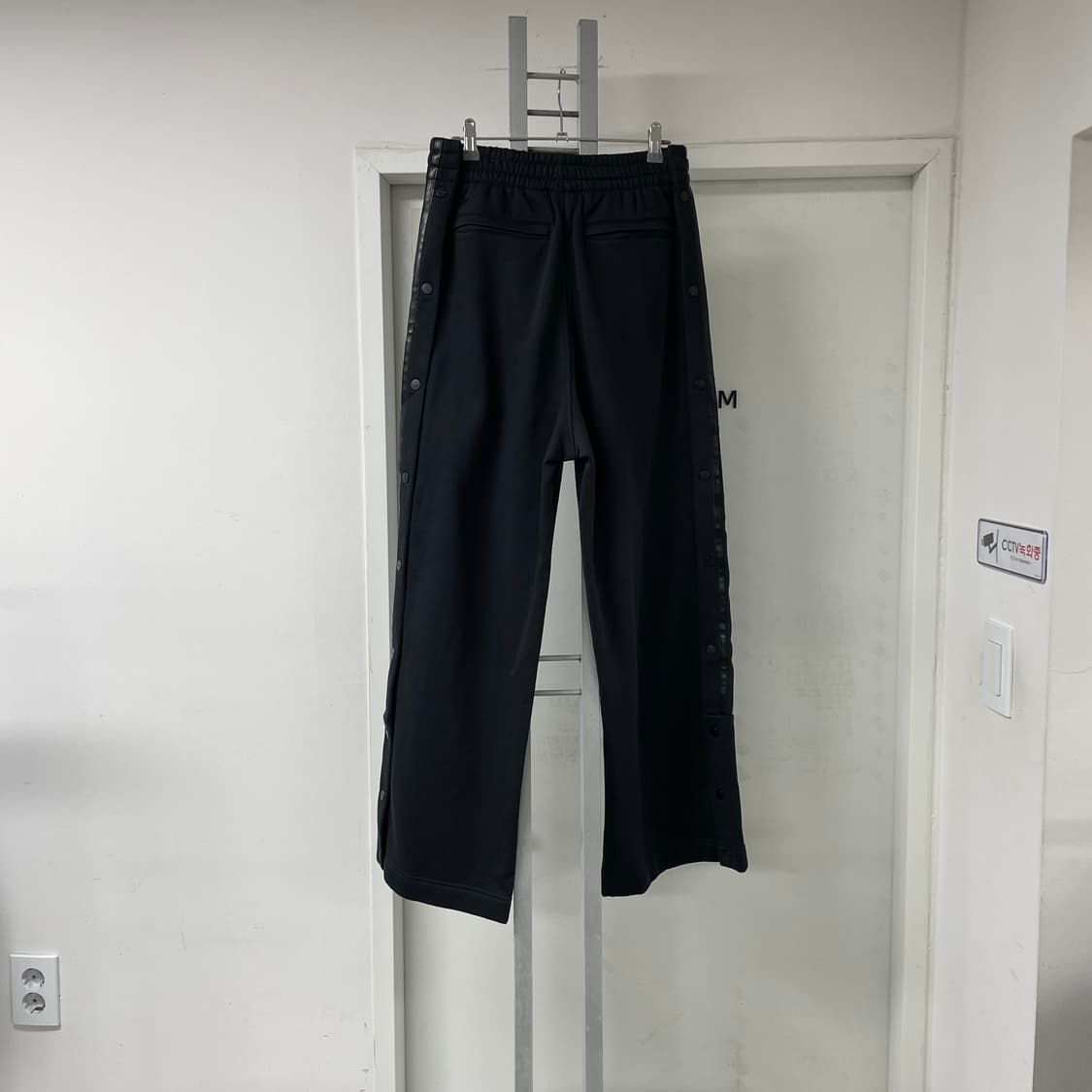 아디다스 아이비파크 트레이닝 팬츠 새상품 M 상품이미지7