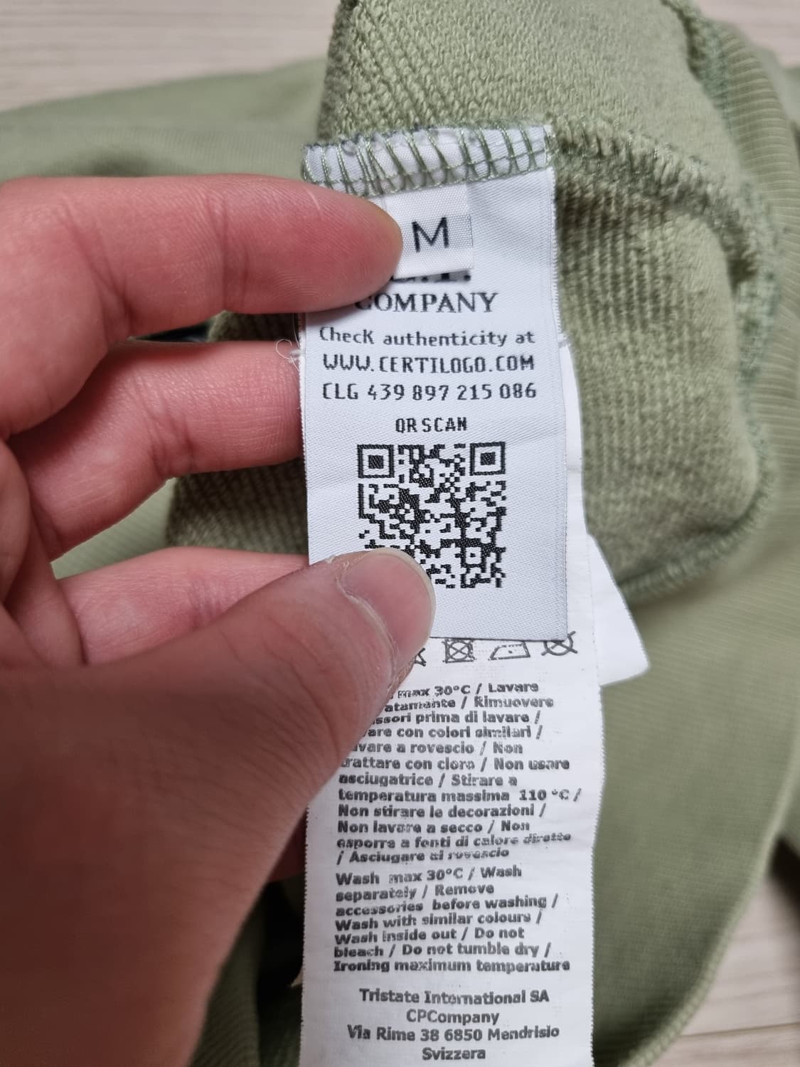 cp컴퍼니 맨투맨 상품이미지3