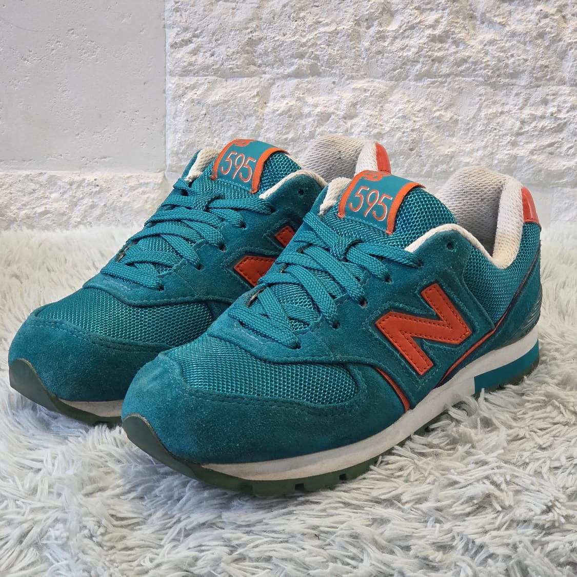 5q-5:뉴발란스 595 틸블루 오렌지 스웨이드 스니커즈 (23.5cm) 상품이미지1