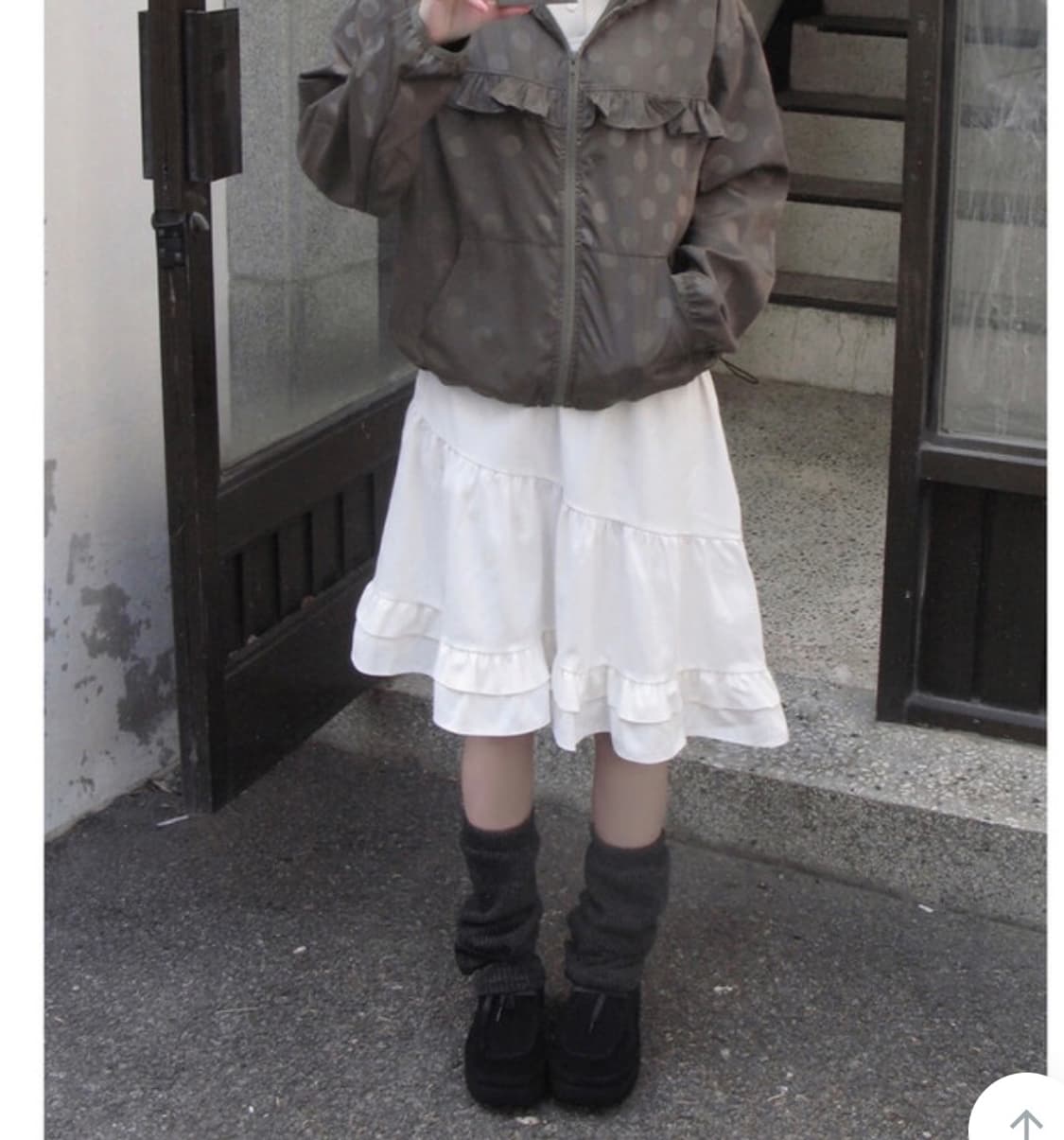 모리걸 화이트 미디 프릴스커트 상품이미지2