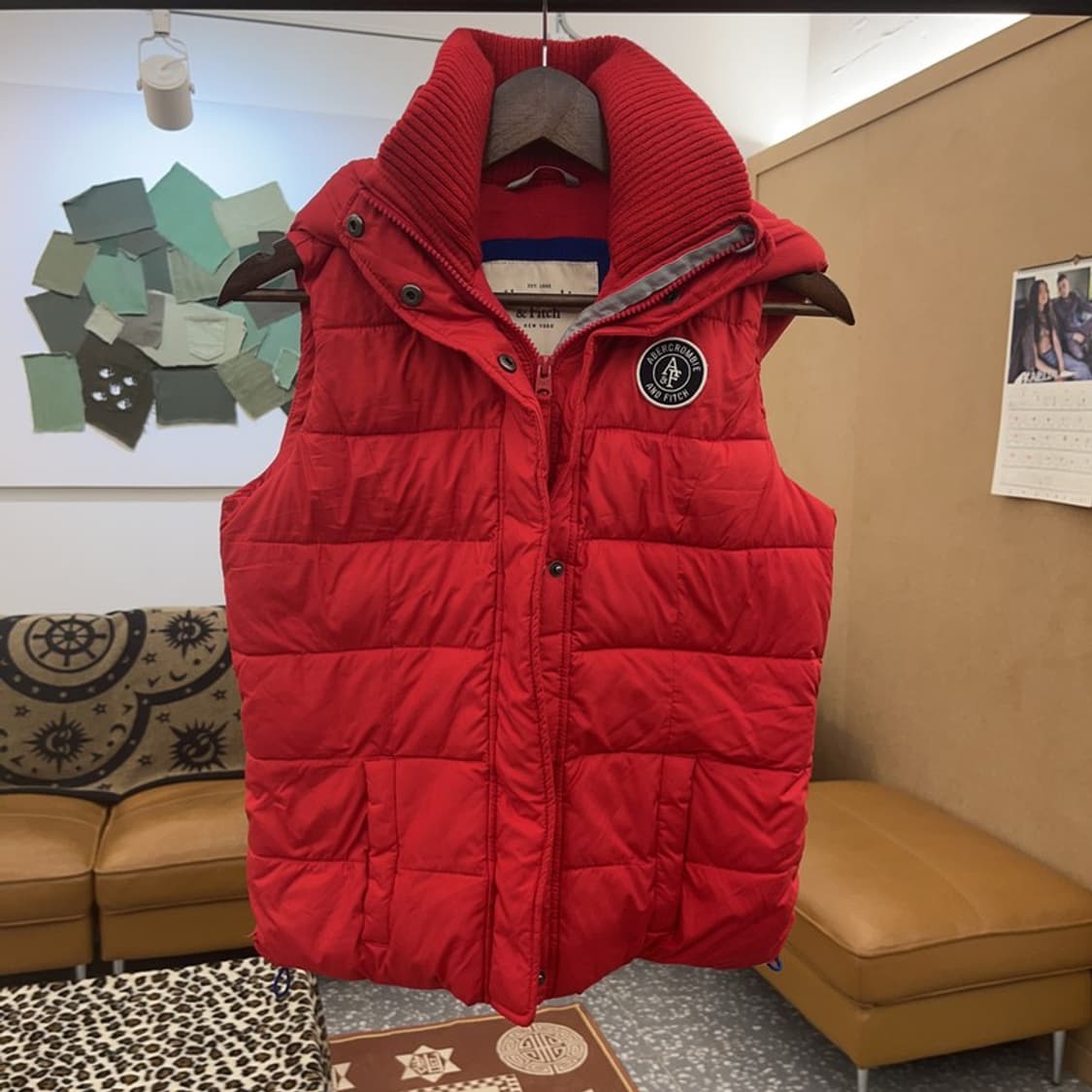 아베크롬비 올드스쿨 로고와펜 후드 스트링 패딩조끼 S C08986 상품이미지3