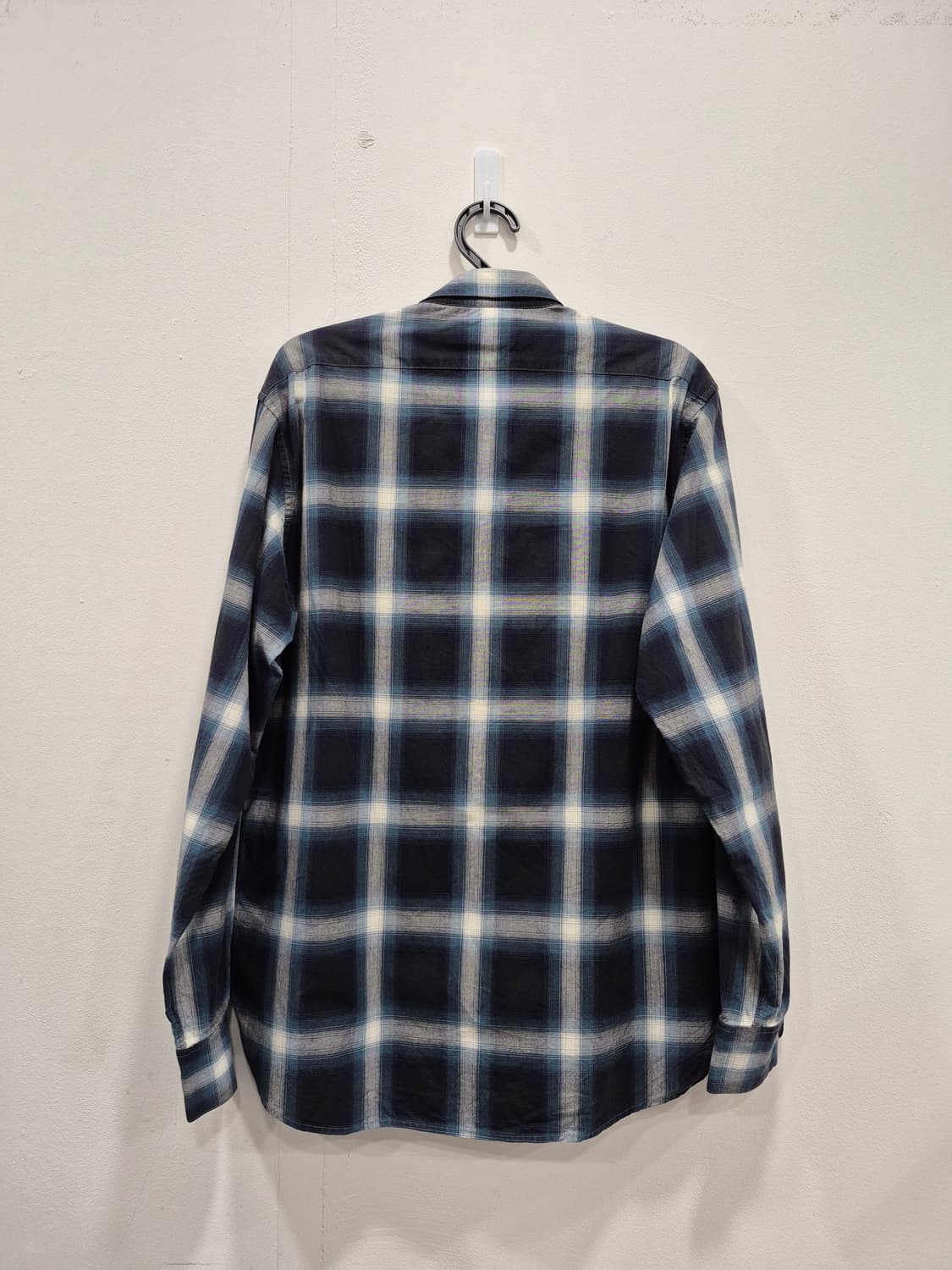 생로랑 14시즌 블루/블랙 타탄 체크 셔츠 남성 100~105사이즈 상품이미지3