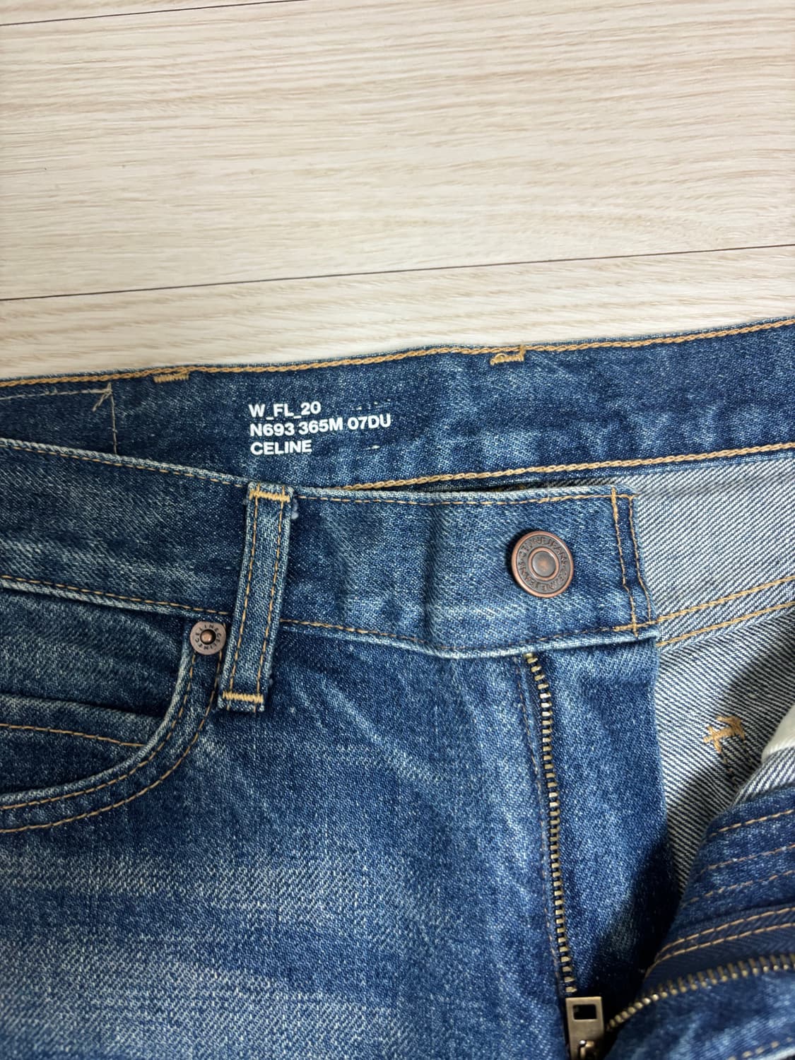 셀린 부츠컷 데님 팬츠 27 상품이미지2