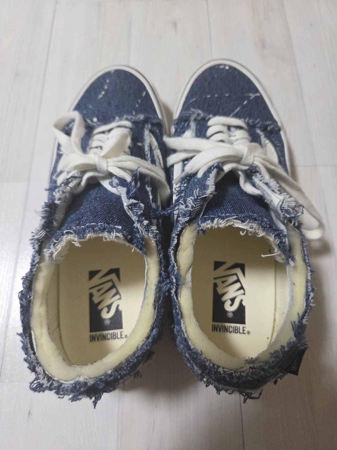 반스 x 인빈시블 프리미엄 올드스쿨 프레이드 데님 마쉬멜로우 275 상품이미지4