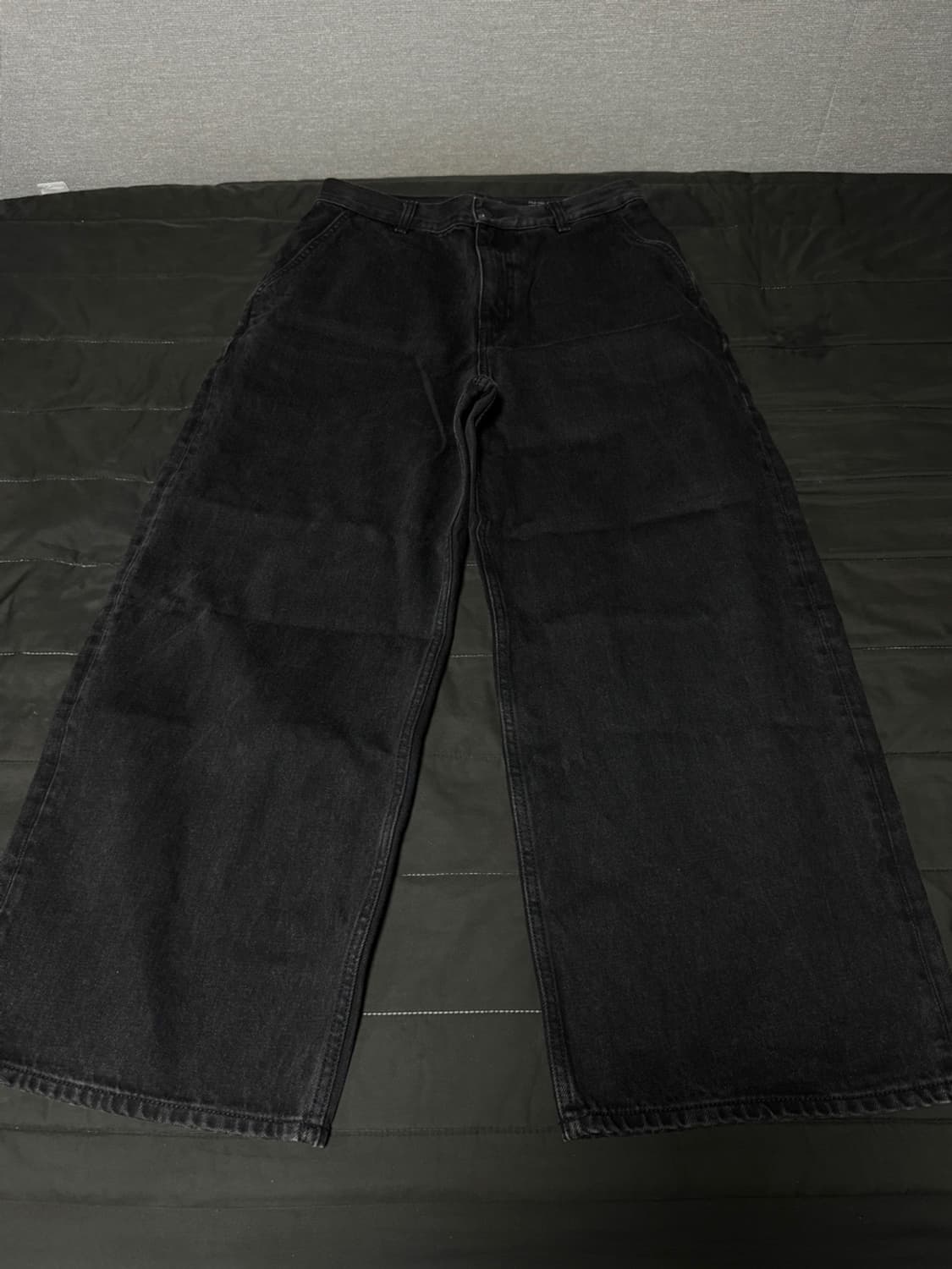 코스 릴렉스드 와이드레그 진 블랙 (28) 상품이미지1