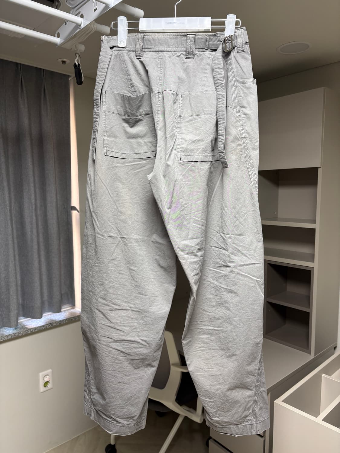 [1] 고낙 스켈레톤 팬츠 1.2 그레이 베이지 상품이미지3