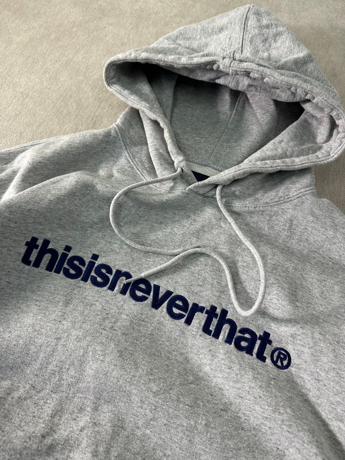 105 디스이즈네버댓 자수로고 후드티 상품이미지2