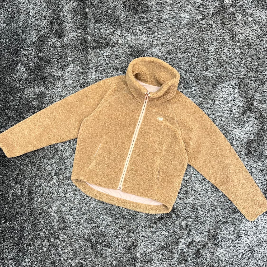 뉴발란스 여성 리버시블 자켓 (85) 상품이미지1