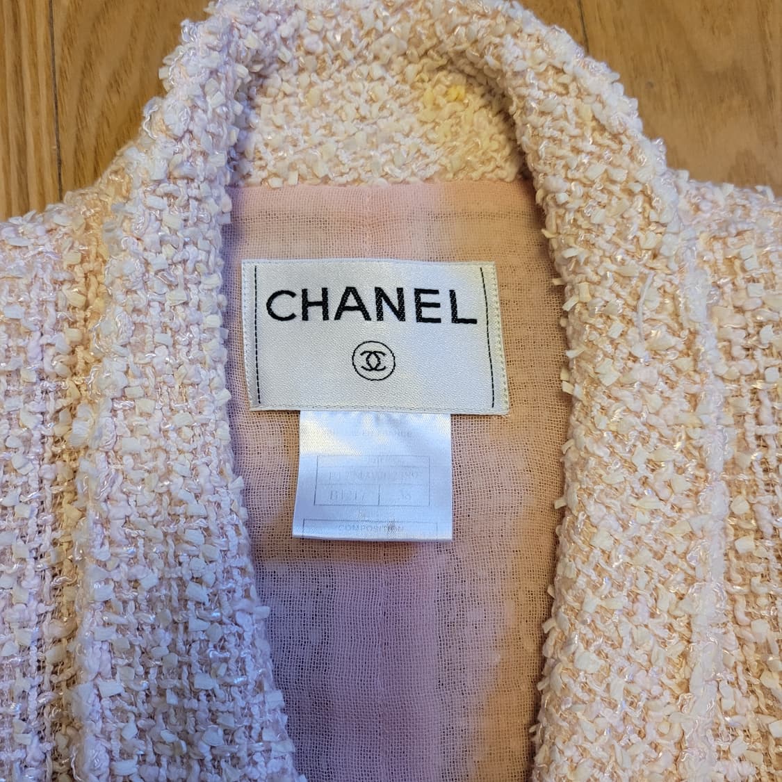 정품 CHANEL 샤넬 자켓 38사이즈 상품이미지2