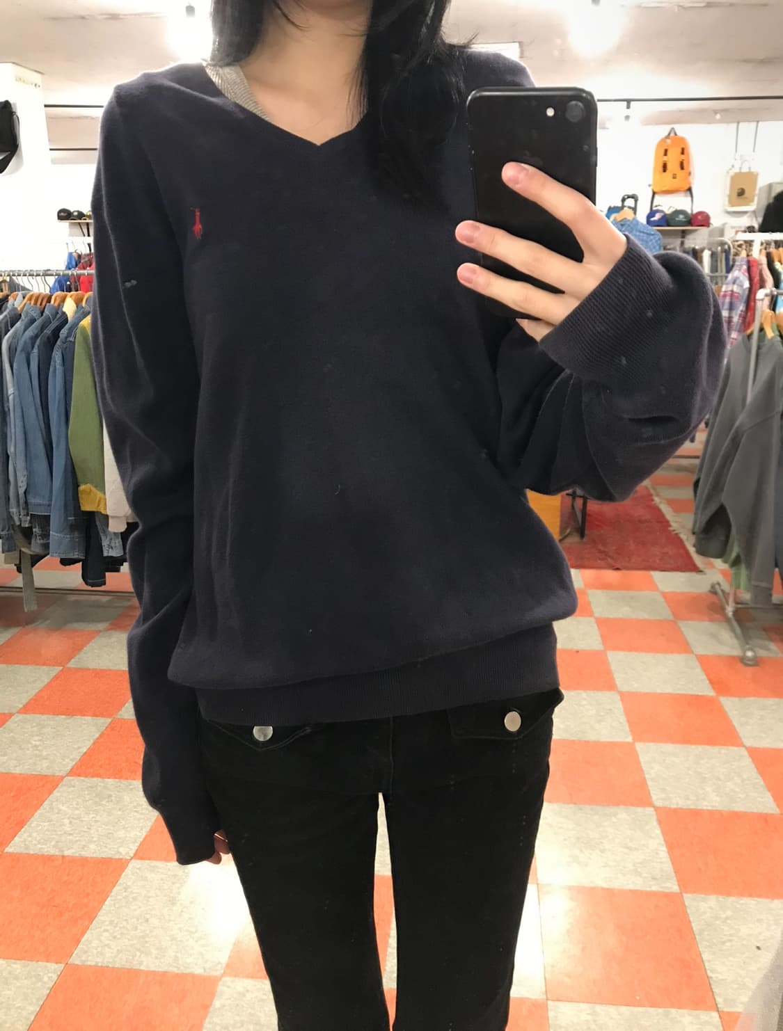 폴로 브이넥 니트 상품이미지1