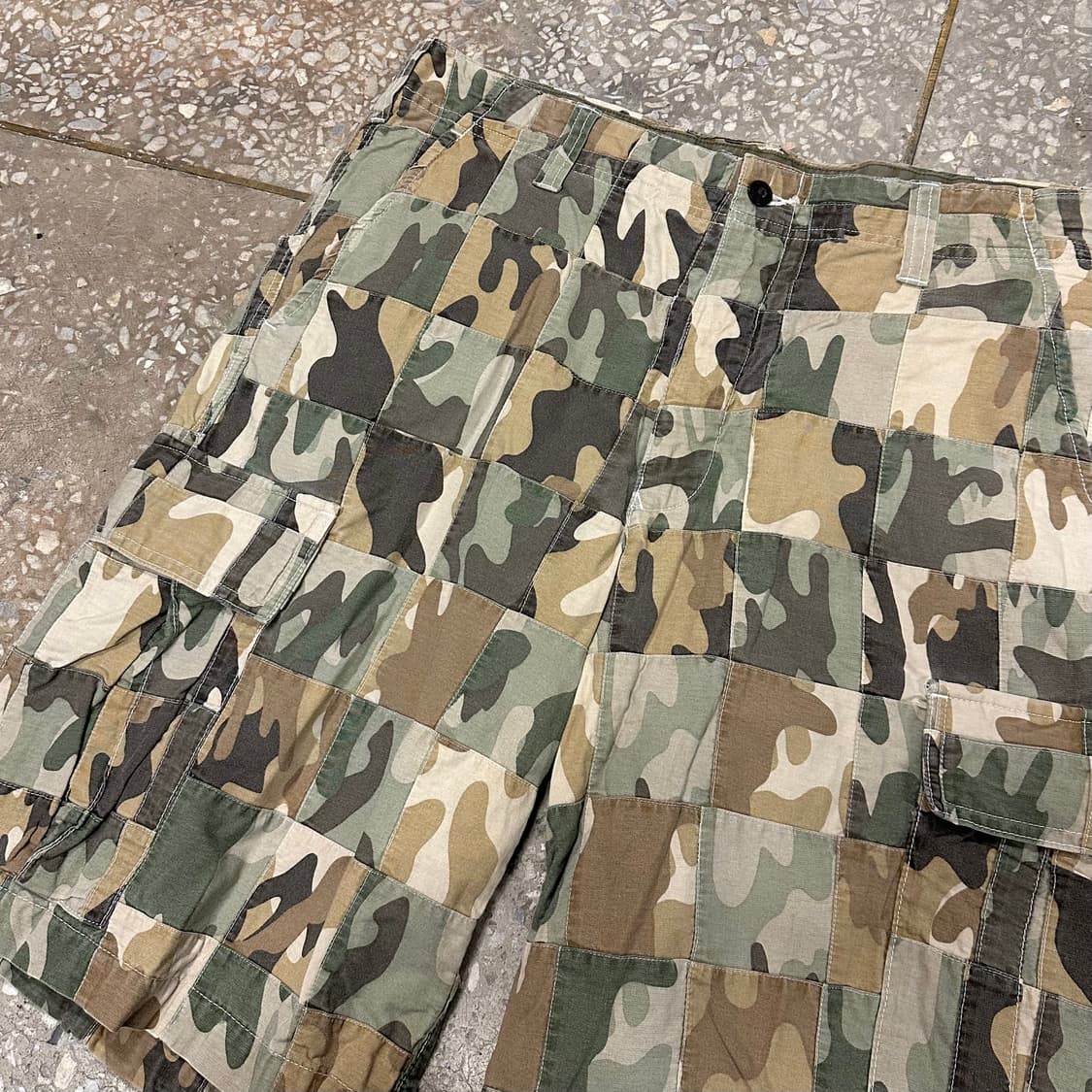 00s 타미힐피거 패치워크 카모 카고 숏츠 상품이미지3