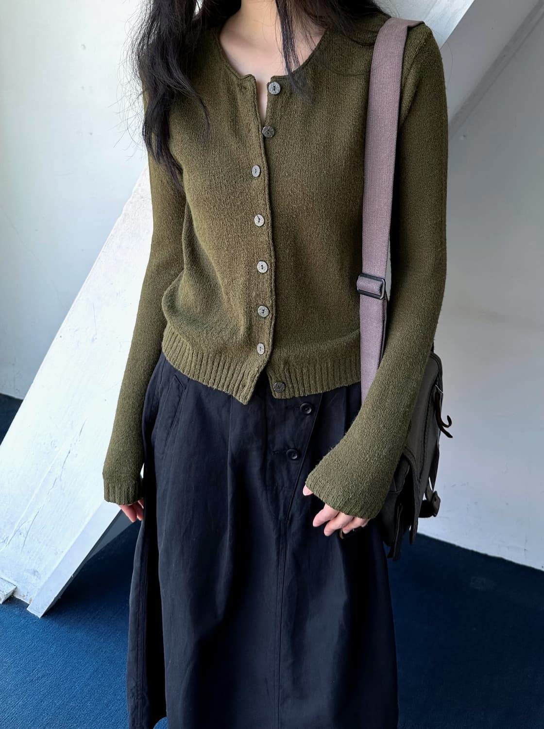 Light fabric natural design knit cardiga 상품이미지8