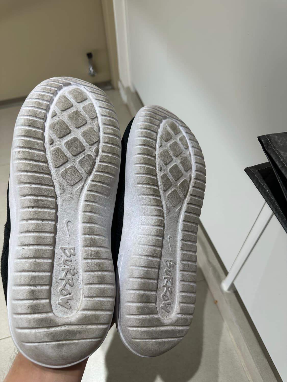 나이키 버로우 슬리퍼 280 사이즈 상품이미지4