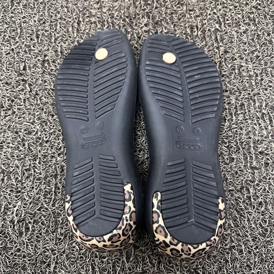 크록스 레오파드 호피 쪼리 샌들 W7 상품이미지4