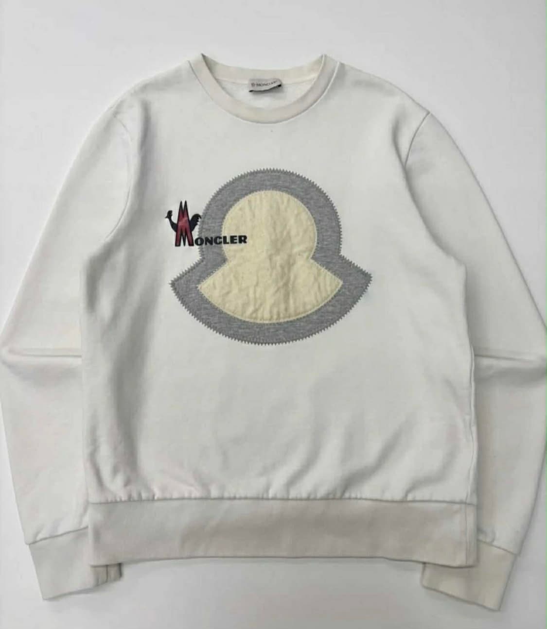 18FW 몽클레어 엠브로이드 크루넥 맨투맨 상품이미지1