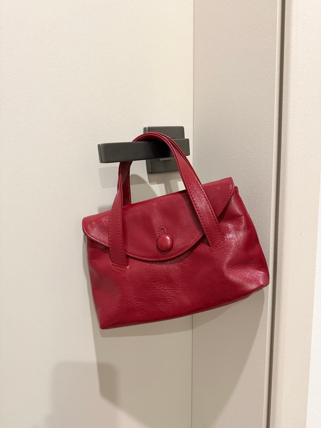 아포아 토트백 APOA Muse Mini Tote Bag 버건디 상품이미지1