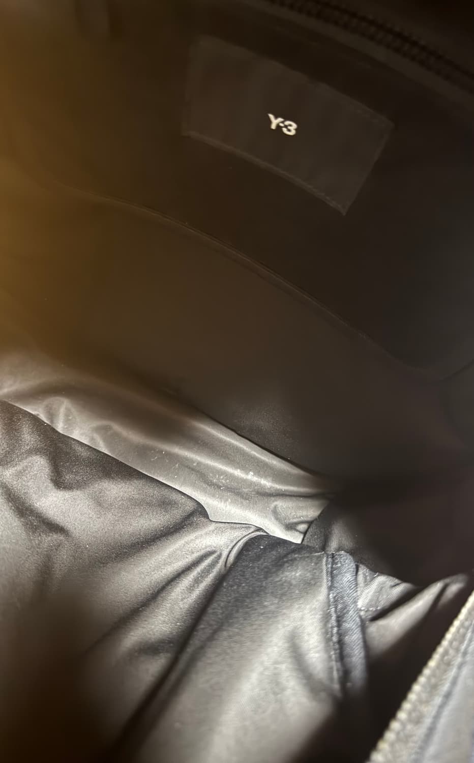 Y-3 로고 자수 블랙 백팩 상품이미지3