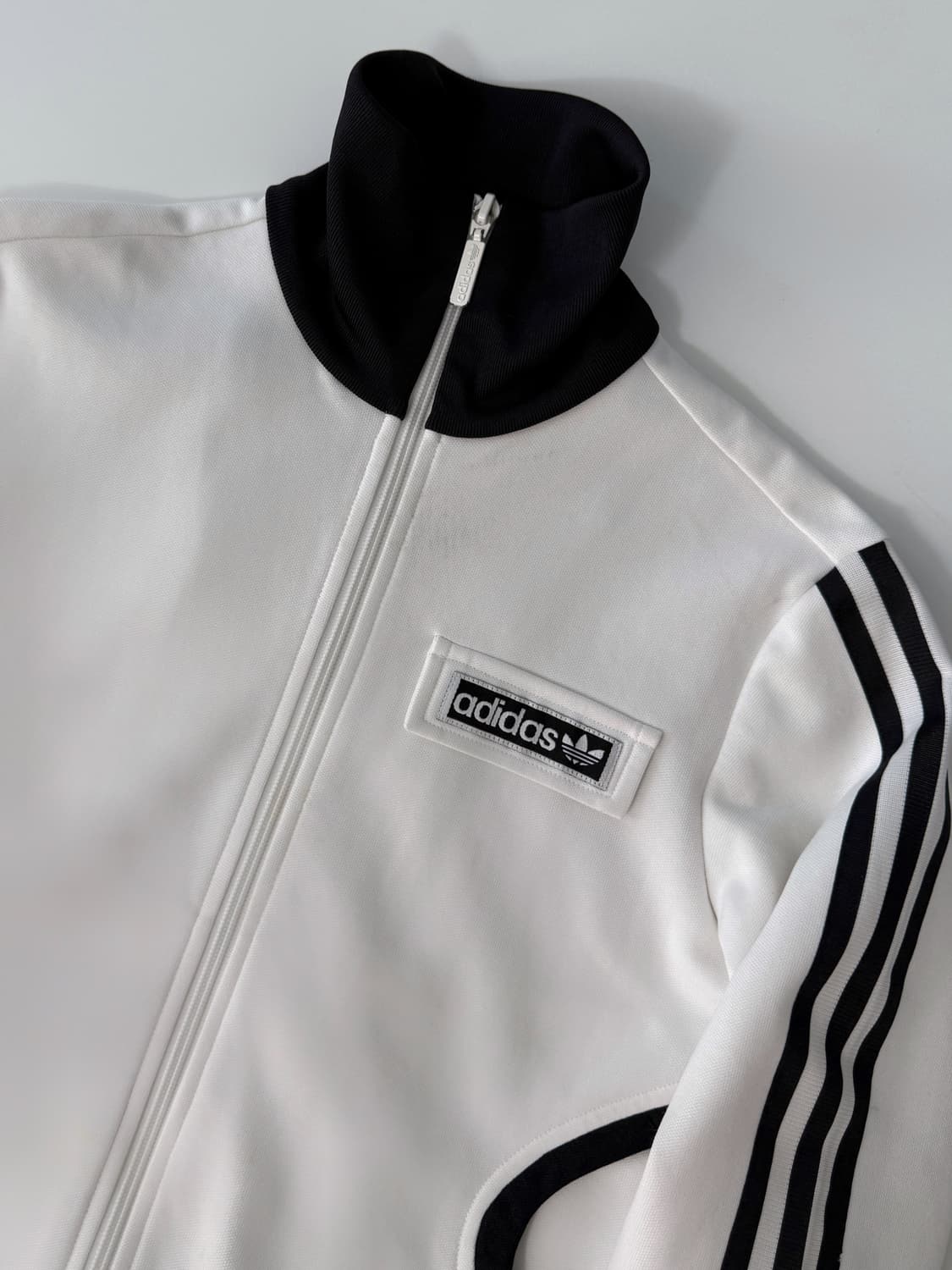아디다스 오리지널 00‘s 흰 검 브뤼셀 트랙 져지 상품이미지3