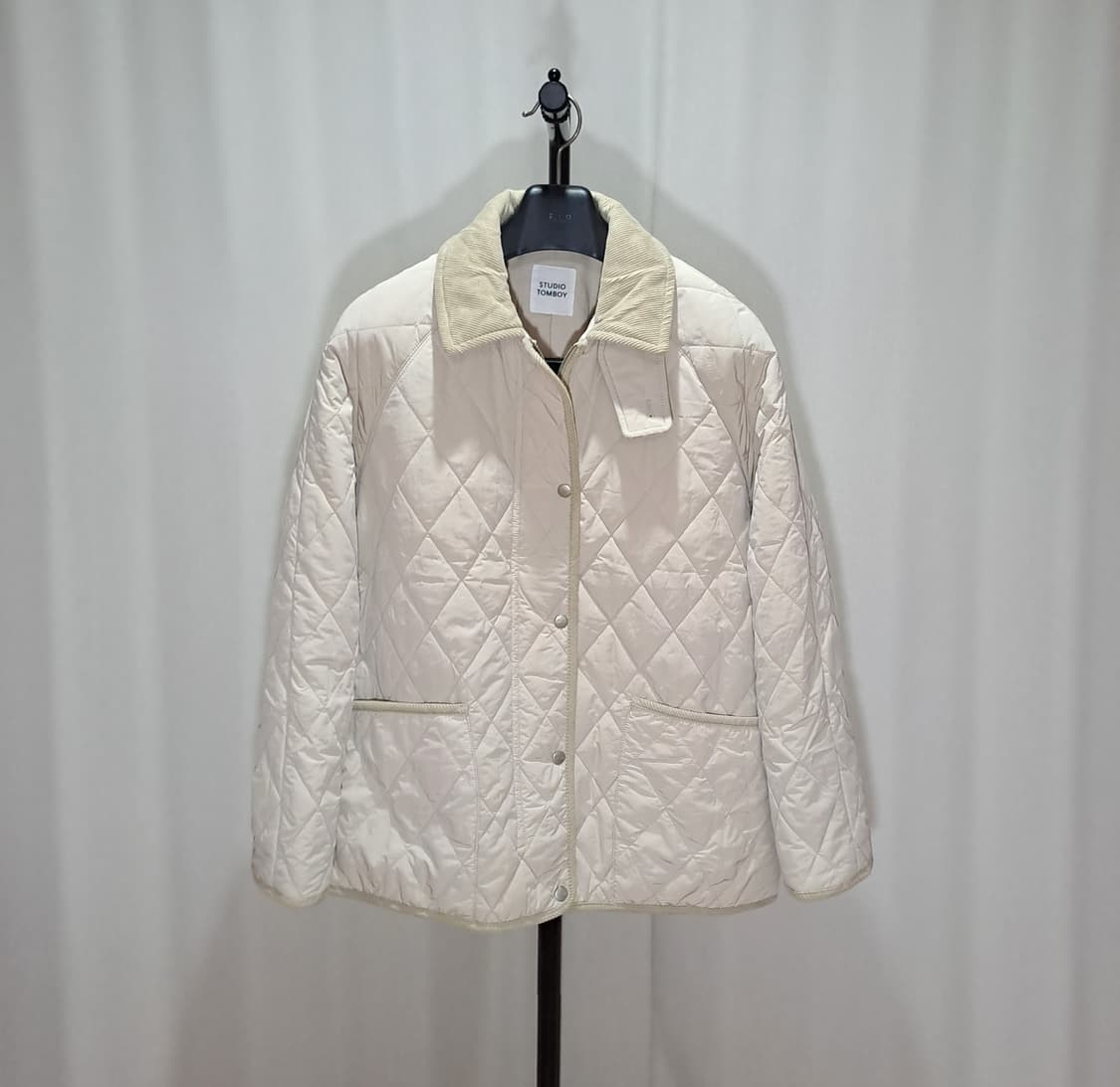 (택포) 스튜디오톰보이 23FW 코듀로이카라 퀼팅자켓 FREE B28 상품이미지1