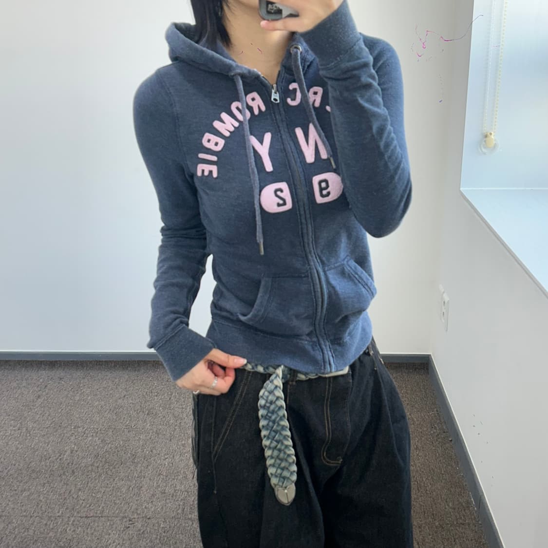 Abercrombie 아베크롬비 핑크 스펠아웃로고 네이비 후드집업  상품이미지2