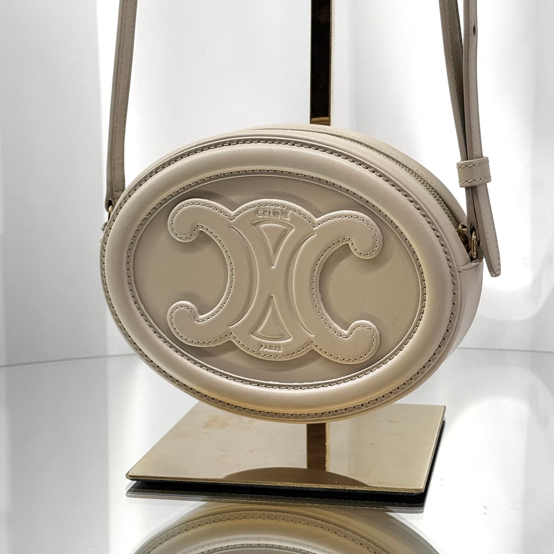 셀린느 오벌펄스 라이스 크로스백   상품이미지1