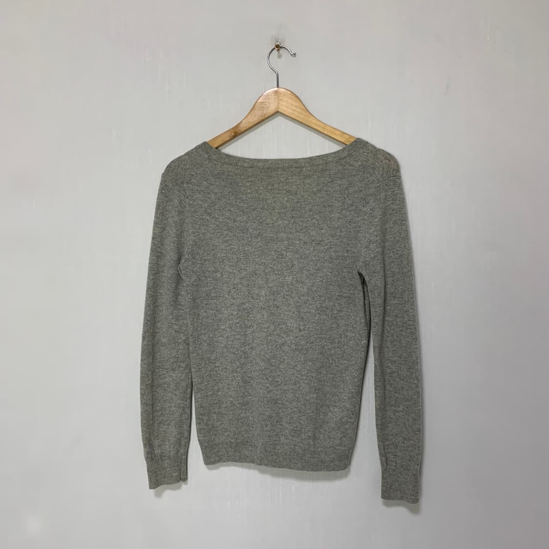 빈티지 유니클로 브이넥 캐시미어 100% 니트 그레이 상품이미지2