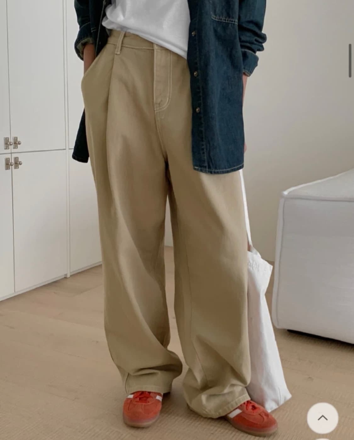 급처/새상품/베이지팬츠/스티치 핀턱 와이드 팬츠<S사이즈> 상품이미지1