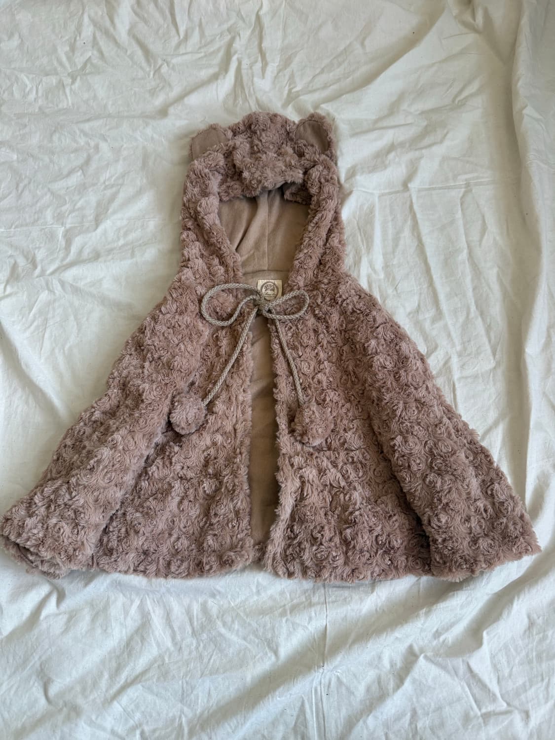 모카라떼 브라운 폼폼이 케이프 상품이미지1