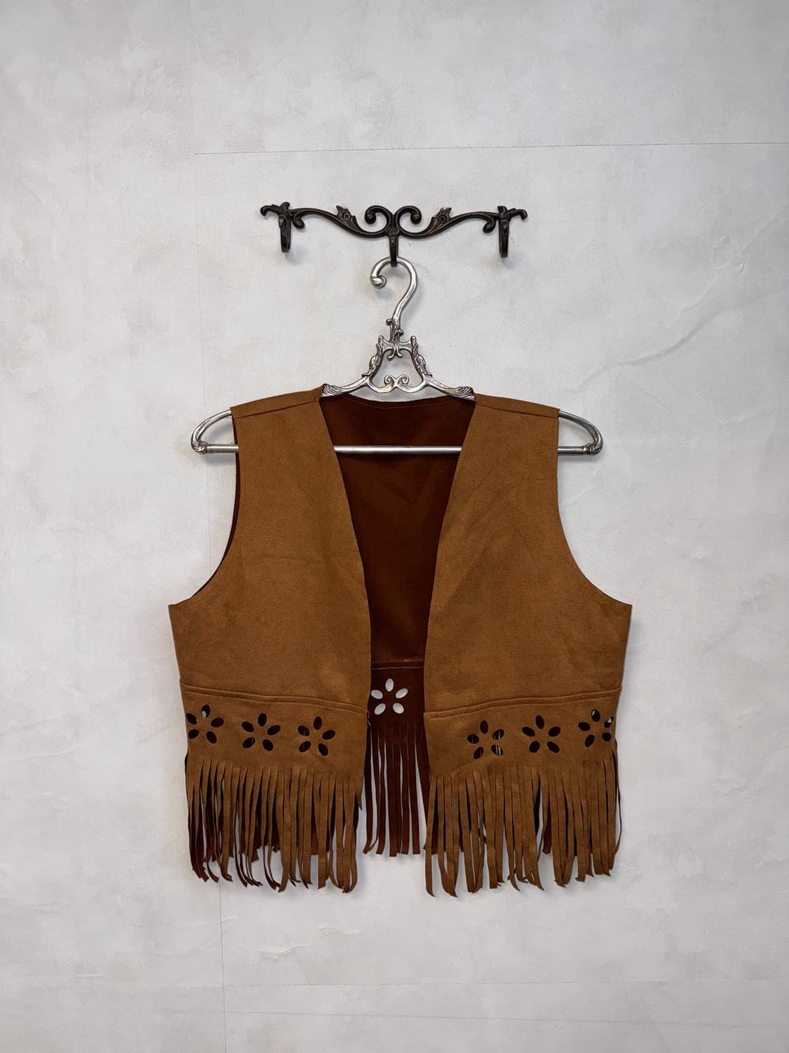 Camel brown punching fringe vest 상품이미지1